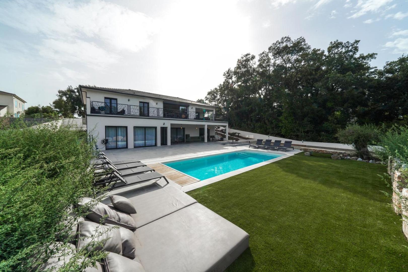 Tres Belle Villa A Ghisonaccia Avec Piscine Chauffee Εξωτερικό φωτογραφία